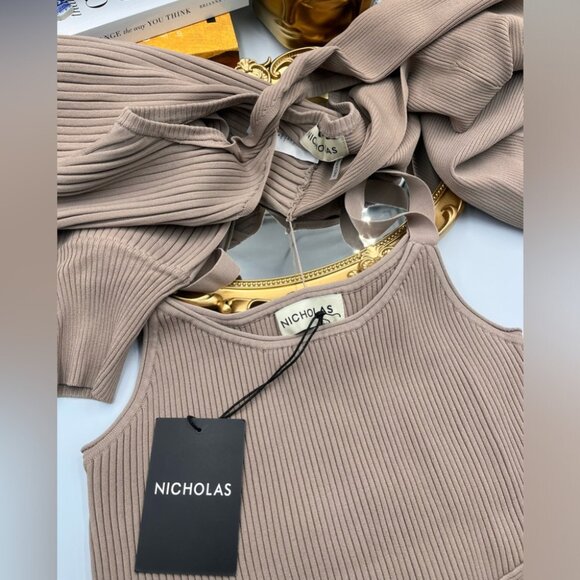 🆕 NICHOLAS 🧿 NWT Allison layered ribbed-knit top in Mushroom - SIZE M - Picture 10 of 12